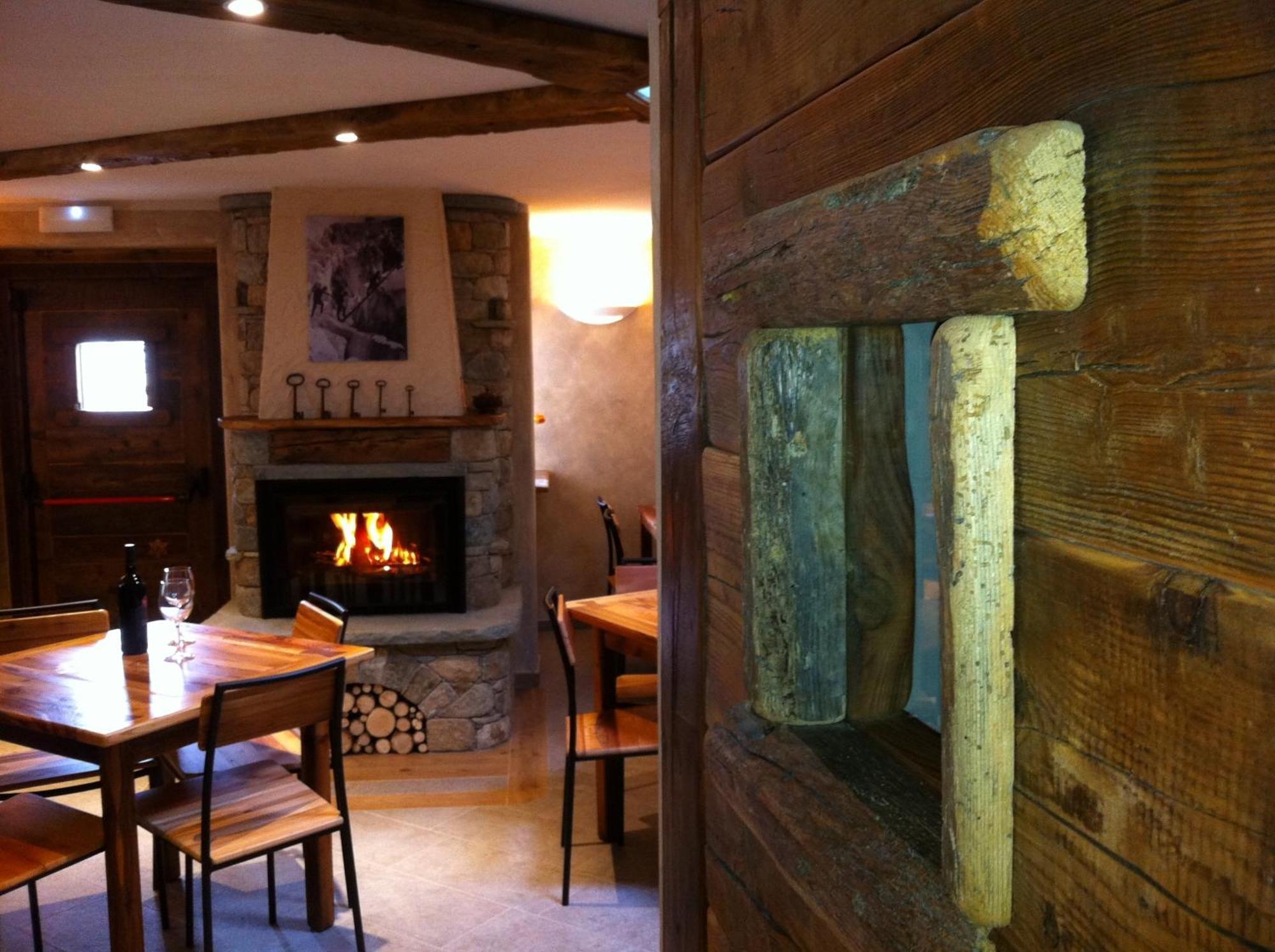 Alpe Rebelle Bed & Breakfast Bionaz Exterior photo