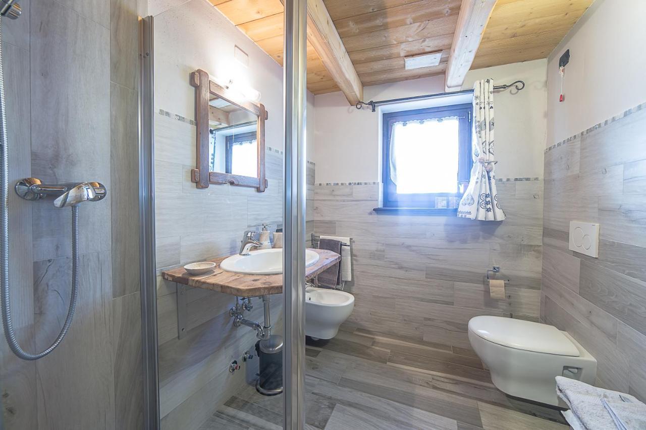 Alpe Rebelle Bed & Breakfast Bionaz Exterior photo